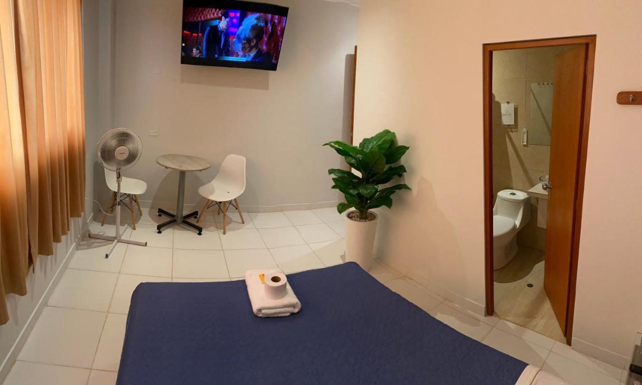 סן ויסנטה דה קנייטה Millennium Hotel Corporative מראה חיצוני תמונה