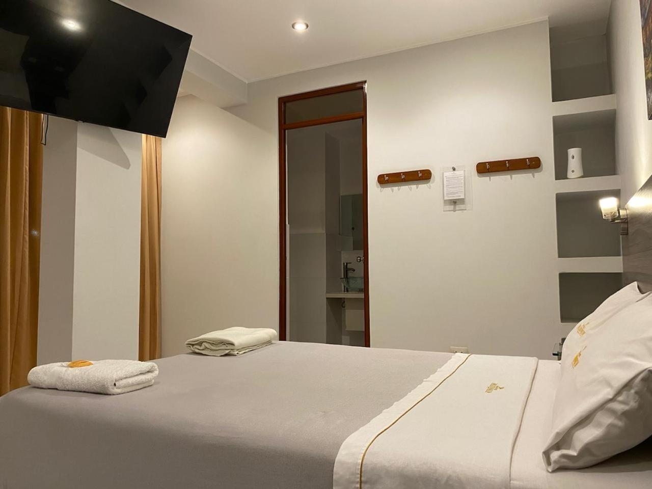 סן ויסנטה דה קנייטה Millennium Hotel Corporative מראה חיצוני תמונה